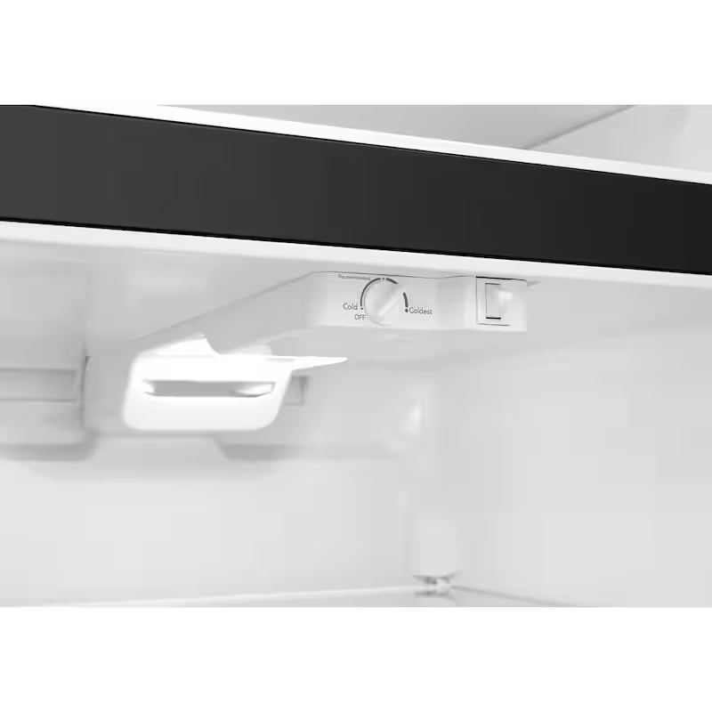 Top Freezer Refrigerator in Stainless Steel B68156
