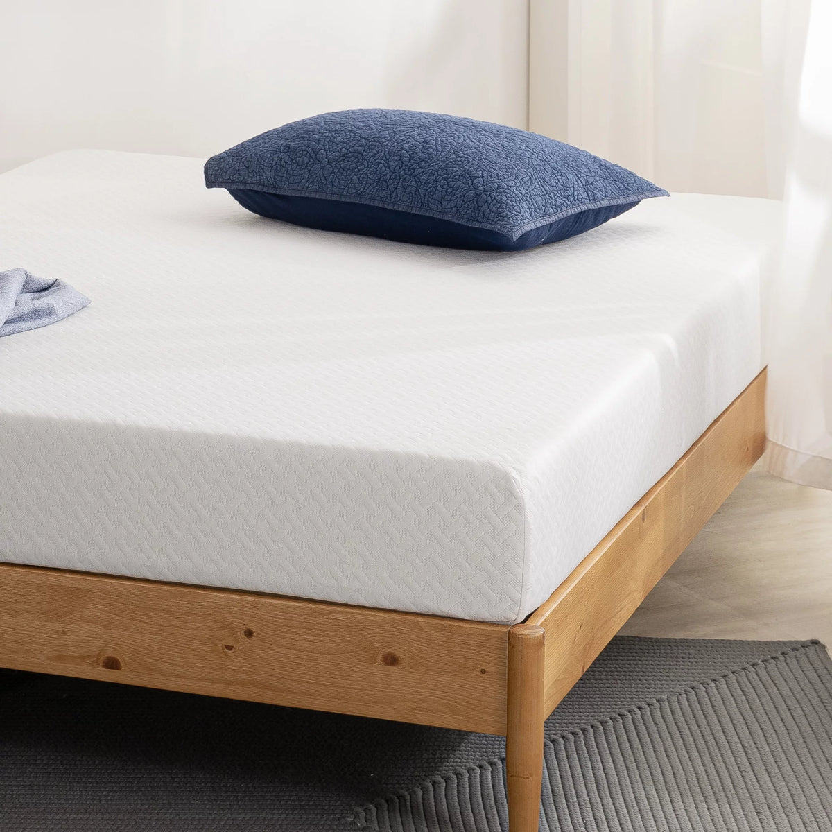 Queen Gel Memory Foam Mattress W974952