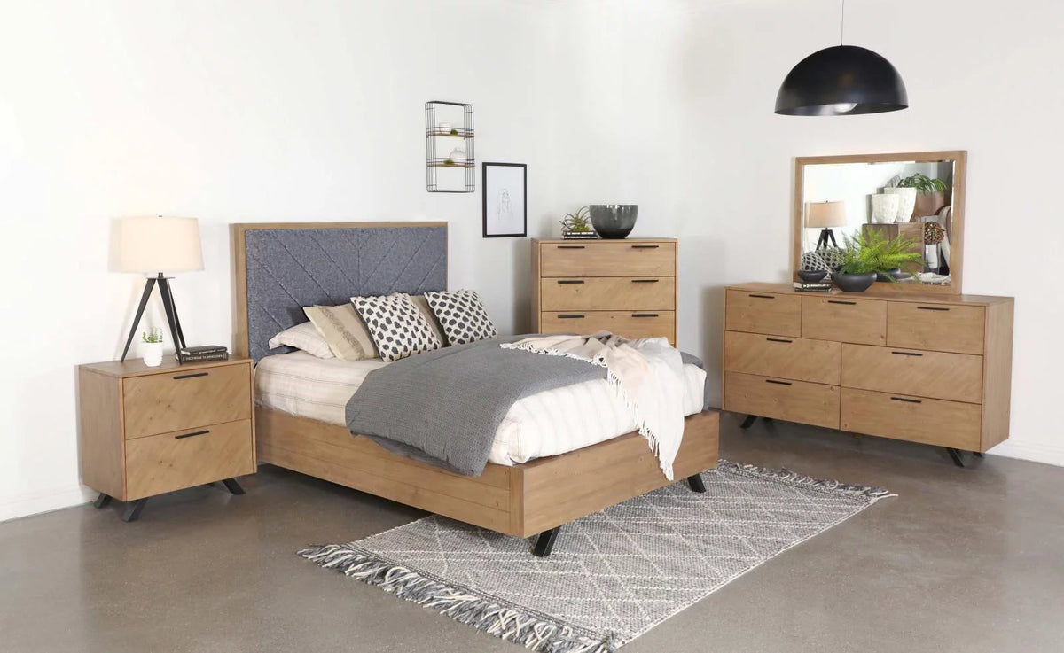 5-piece Wood Eastern King Bedroom Set Light Honey Brown and Gray T585862