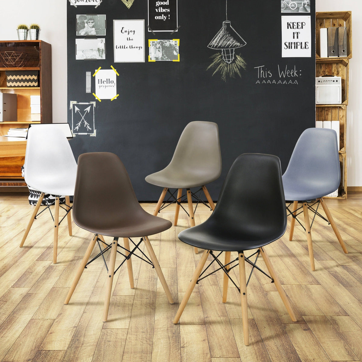 Black Plastic Accent Chairs Set of 2 M125828
